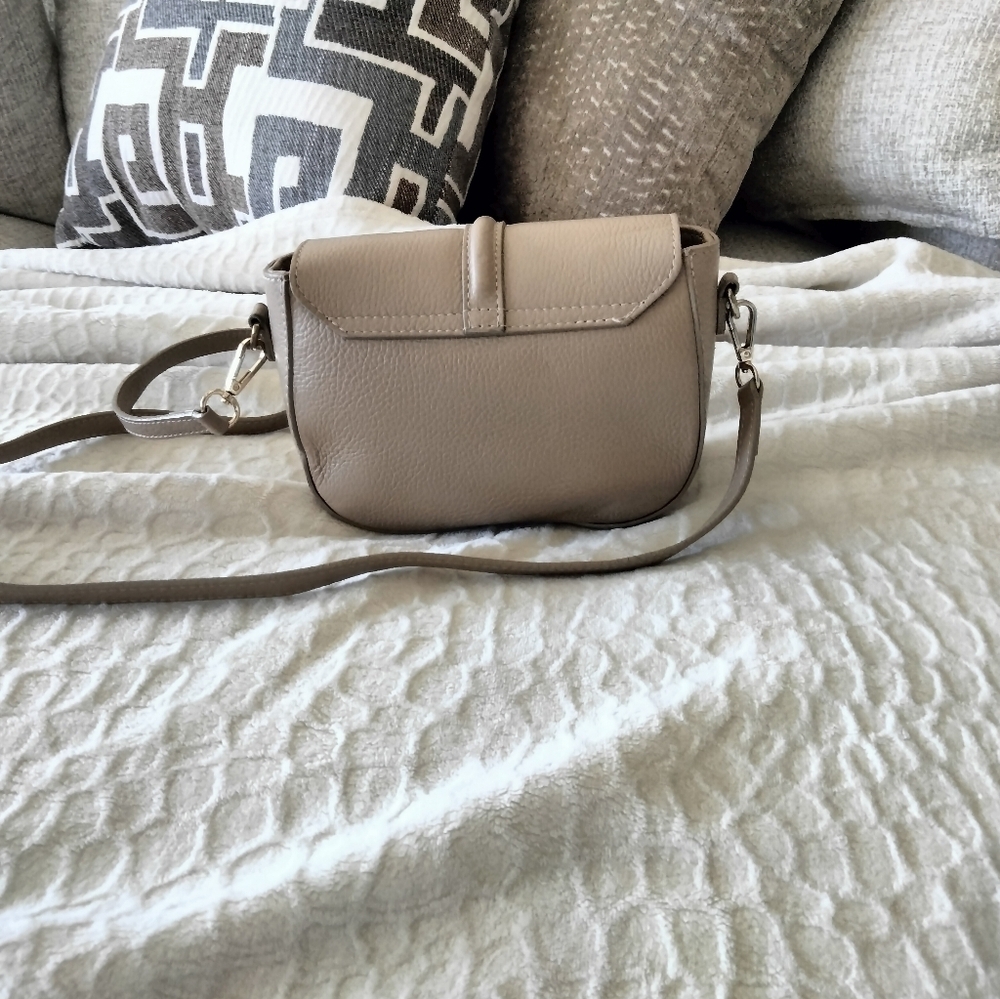 Laura DiMaggio Italian Leather Bag - Picture 2 of 4